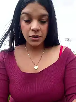 Naked and cumshot in the park