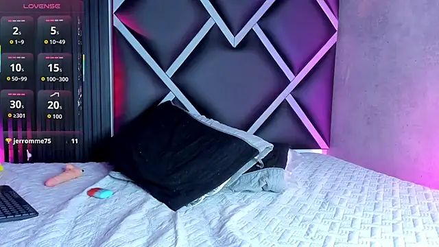 play with me 😈😈 - video av Alise-Mason cam-modell