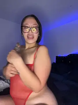 Private show ❤️ I'm hot - vídeo de la modelo de cam LyaRose