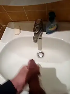 Cum in bathroom 2 - Peter059006 adlı kamera modelinin videosu