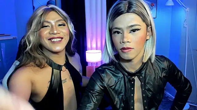 Sucking my partner - video by AmaraXJasmine cam model