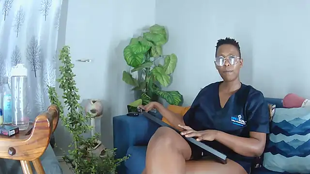 TRYING DEEP ANAL FOR THE FIRST TIME OUCH. AND I MADE IT - video by SexyCurves9 cam model