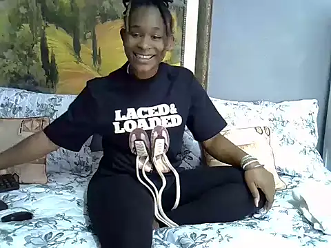 [1 Dec 03:48] Private Show - JuicyEbonyGoddess主播的视频