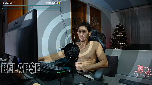 [24 Dec 04:52] Public Show - video od modelky/modela Alphacashmaster777