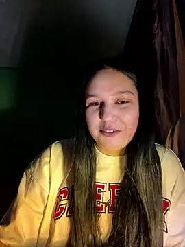 Play with pink toy and romantic light - video by SweetLipssss cam model