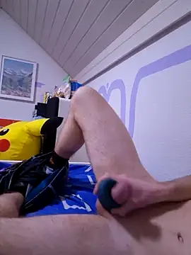 [4 Feb 22:33] Jemand kontrolliert mich bis ich komme
