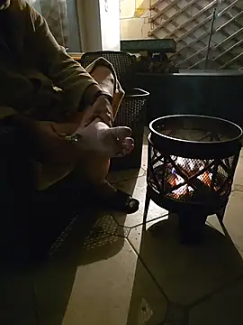 Taking care of my feet - vídeo de oldmousketair modelo de câmara