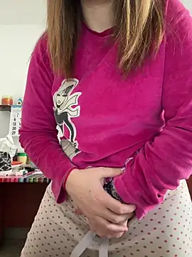 Reventando el coño – video af larubia26 cam-model