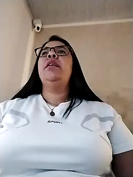 fuck me love - video by Carameloswing1 cam model