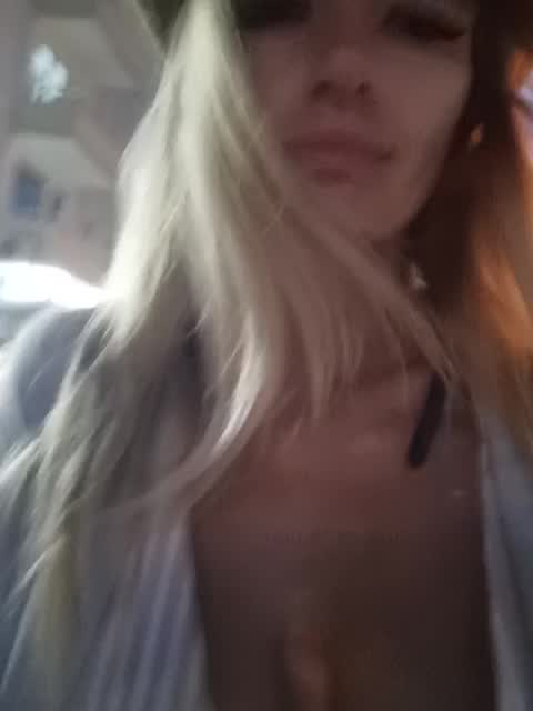 [26 Apr 19:59] Private Show - Video von Betsy Cam-Model