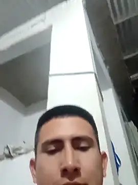 Botando mi lechita por unos cuantos tokens - Video von chupameestepenco023 Cam-Model