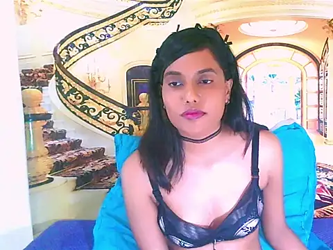 [29 Dec  deepthroat and pussy play - video by IndianSkies cam model