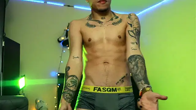 [18 Dec 22:44] Public Show - 視頻由 FindomForMe 主播提供