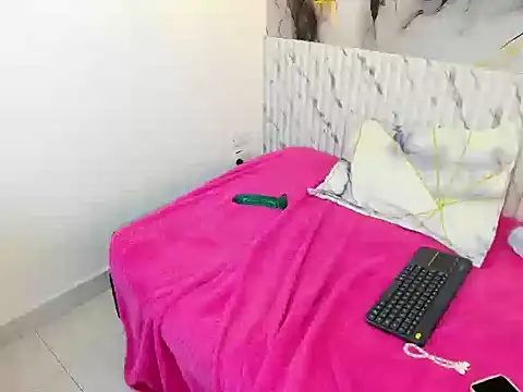 pussy pink – video modela na kameri VioletaSweett1