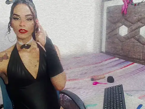 We masturbated for a little while and used a lot of saliva - michaeldissts 캠 모델의 동영상