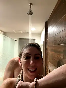 French Kissing Shower Show - CelestialRuby 캠 모델의 동영상