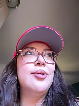 [16 Jan 15:28] Public Show - vidéo du modèle de showcams LunaMaeX0