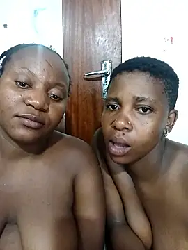 [19 Apr 00:13] Private Show - Vídeo de SexyMbali_01, modelo de vídeos