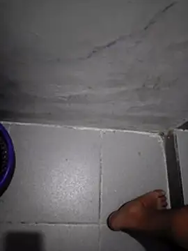 [18 Jan 06:34] Public Show – видео вебкам-модели Lovearmpits2022