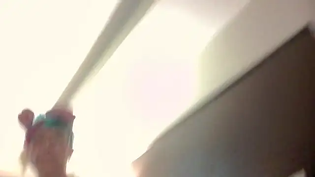 I wonder what he does when no one's in the stream channel.... Lol - βίντεο μοντέλου AskAveryAnything