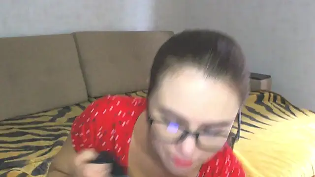 Latex - video by ArianaxSky cam model