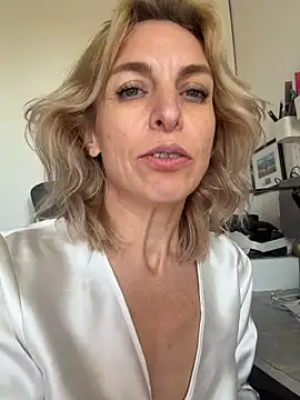 Play with pussy