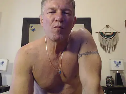 Hablándole a Monica Ramon - video by TommyLopez cam model