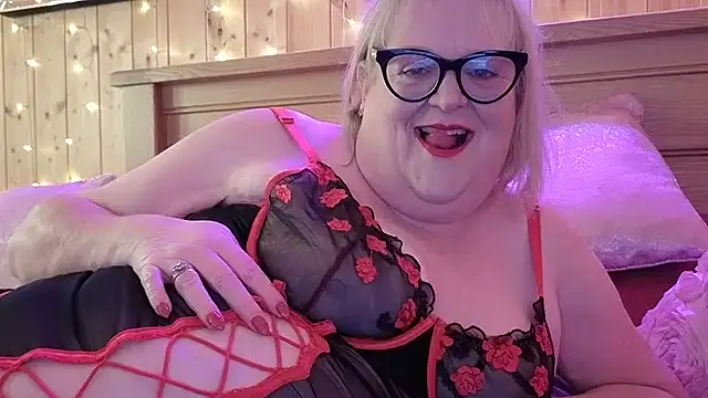 [13 Feb 14:56] Private Show Mistress Crystal - video by Curvy-Irish-CrystalX cam model