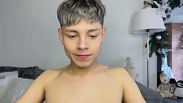 [16 Jan 10:39] Spy Show - video oleh Andy_Belier23 kamera model