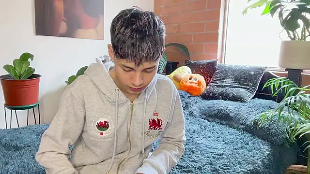 suck deep dildo - video av Andy_Belier23 cam model