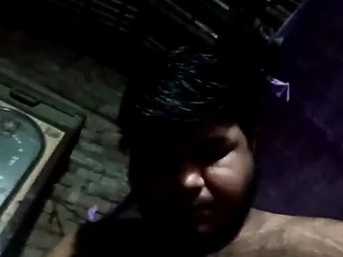 [15 Dec 18:27] Private Show – video od webkamerové modelky rohit_boy0