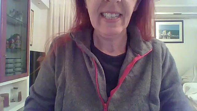 nuda , scopami [19 Dec 19:24] Private Show - video by Lunamaya7 cam model