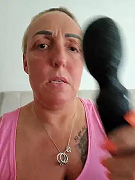 Play with my toy - vídeo de la modelo de cam theblondecocklover