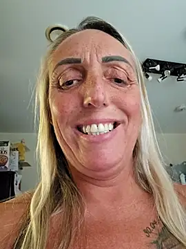 Cooking naked - video by theblondecocklover cam model