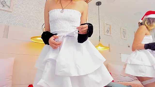 🍒UwU🍒 - video by Moonanggel cam model