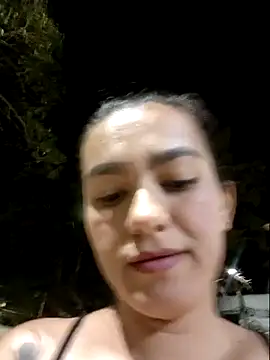 Suck Dick+ squirt - video của người mẫu cam Adrenaline_crazy
