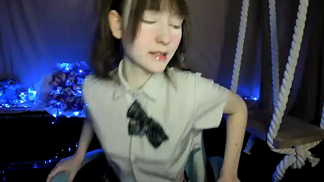 pussy close-up, tits - video Yoonhee_ki kameramallilta