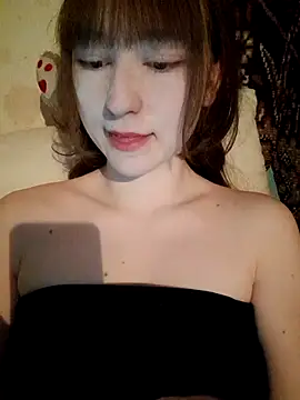 At a party, she secretly sucked a dildo, jerked off a dildo with her feet, and showed her ass - video Yoonhee_ki kameramallilta