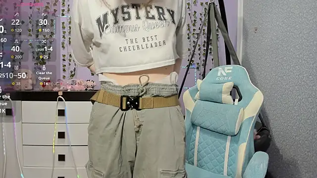 Sexy pants + belt on me)) then I take them off slowly and masturbate my pussy))
