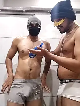 Cum on chest and eating cum oil massage on chest private show - video oleh The_AlphaDuo kamera model