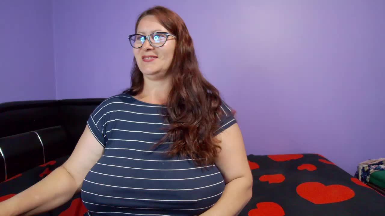 rub pussy naked－カメラキャストのEllaBellesの動画