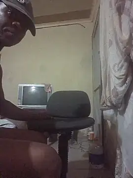 [29 Dec 23:20] Public Show - vidéo du modèle de showcams yourburget