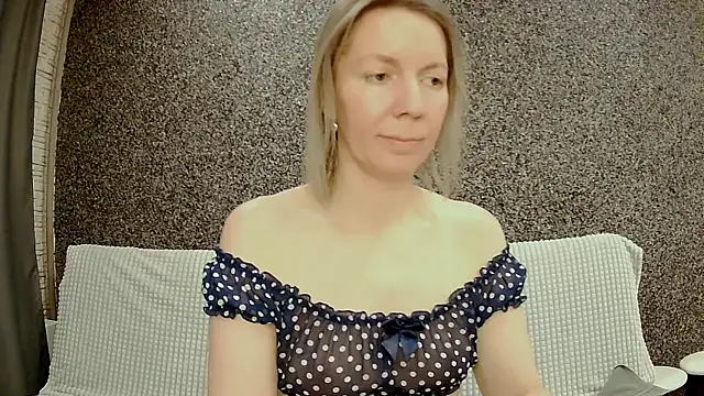 u will like - video by Amanda_Luxe cam model