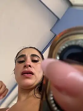 playing with my pussy at the gym 🙈💦💦