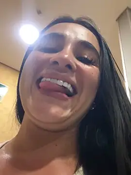 CREAMY FINGERS IN A PUBLIC BATHROOM