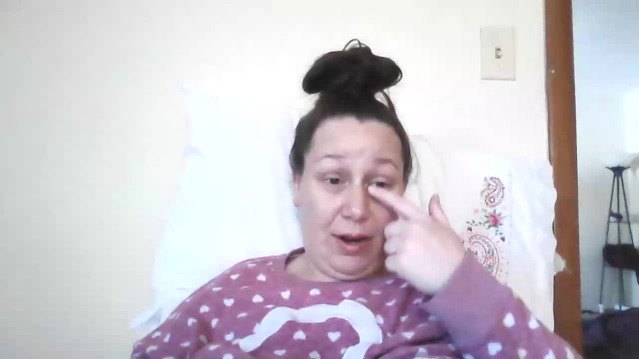 Private Show striptease and ass show – видео вебкам-модели DallaStone