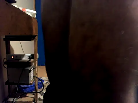 [1 Jan 21:02] Private Show — filmik velumbra, modela(-lki) na kamerkach