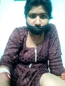 My sexy pussy and milk - відео від вебкаммоделі Monisha9876