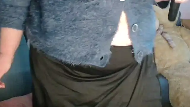 orgasme avec mon lovense - video van xmyriamx cam-model