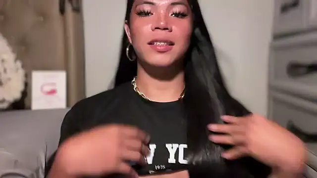 [7 Jun 00:50] Private Show